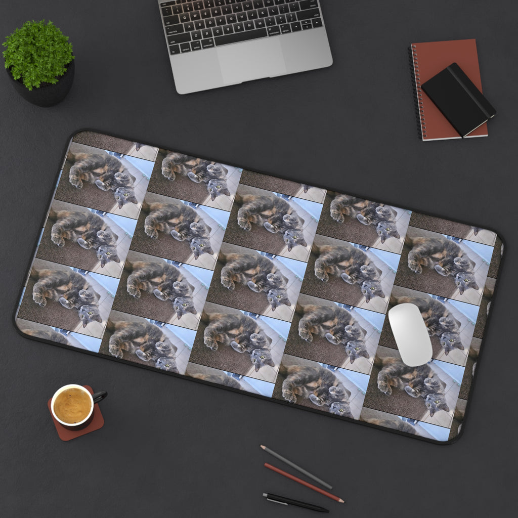 Cat Photo Pattern Desk Mat — Cozy Tabby Mousepad-Style Desk Protector