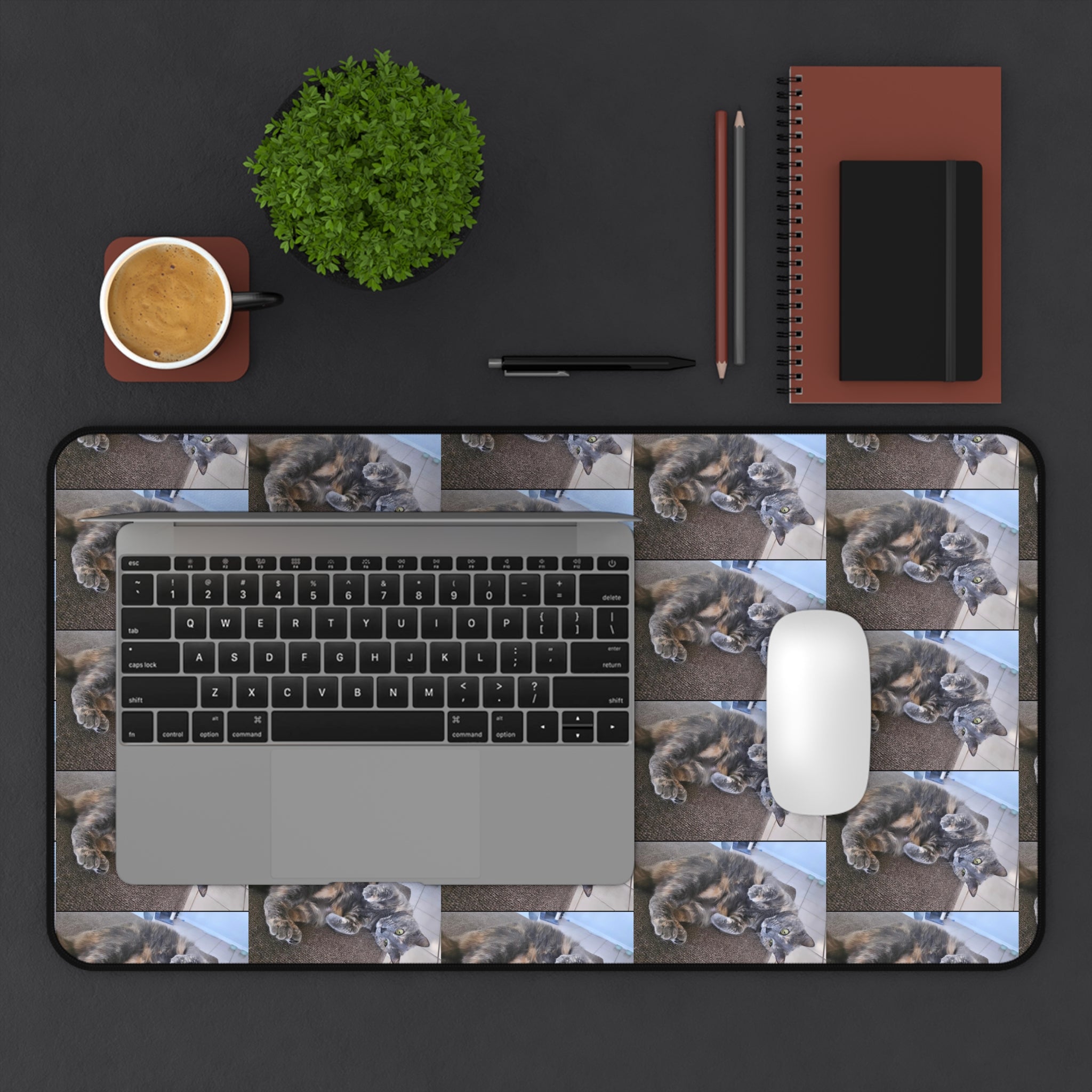 Cat Photo Pattern Desk Mat — Cozy Tabby Mousepad-Style Desk Protector